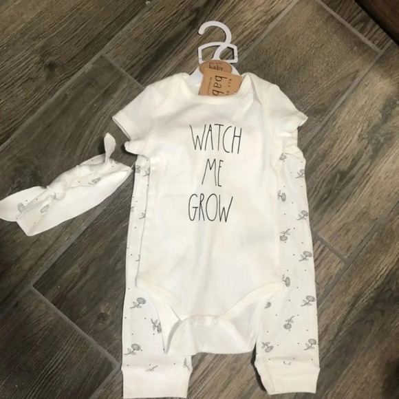 Rae Dunn WATCH ME GROW sunflower outfit 6-9M - Picture 1 of 4